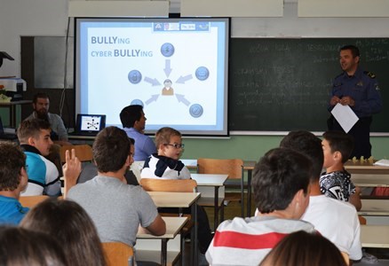 Slika PU_SD/supetar web živim život bez....jpg